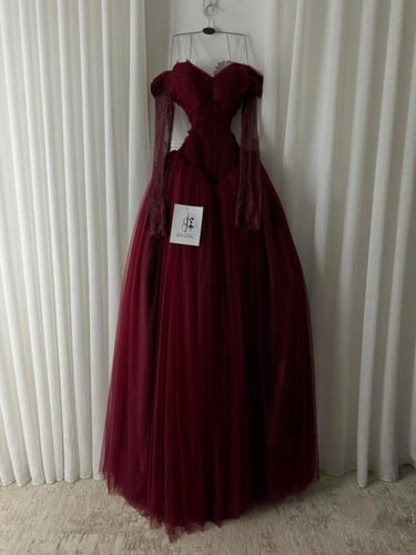 فستان عتيقه