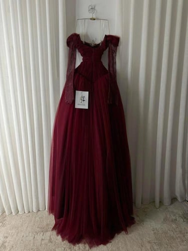 فستان عتيقه