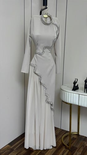 فستان مناهل