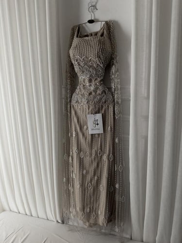 فستان منيره