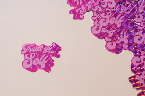 دلع نفسك ستيكر