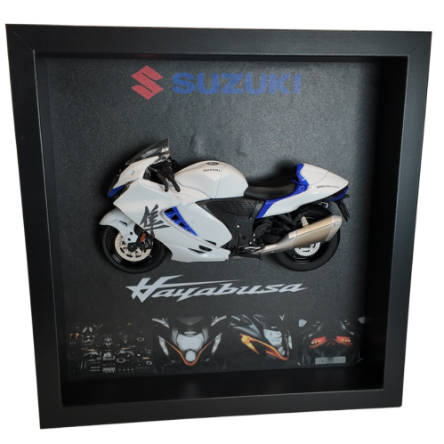 لوحة مجسم Suzuki Hayabusa ابيض