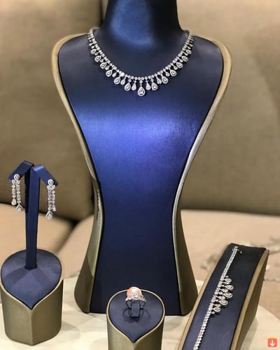 طقم أقراط وقلادة من الزركون الماسي مرصع بالألماس ل...