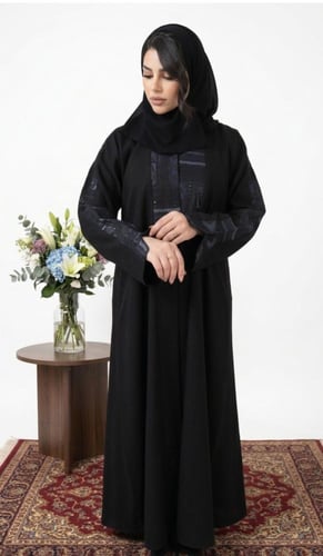 عباية لمار قلبه زرارات كرز