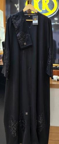 عباية دانتيل خرز في الاكمام والحاشيه ABAYA