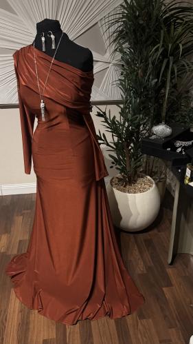 B133
