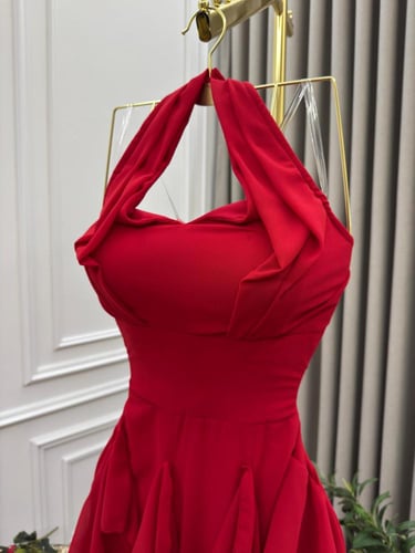 فستان يولينا احمر