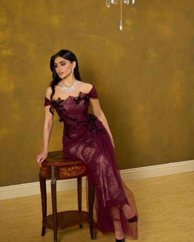 فستان دانتيل