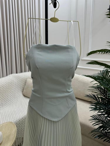 فستان ورد كلوش توب