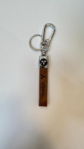 ميدالية ميتسوبيشي لون بني