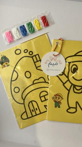 نشاط التلوين بالرمل