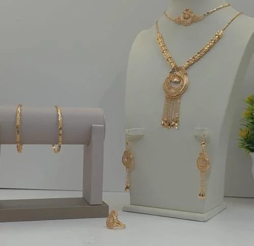 طقم بديل الذهب الدوائر المتدلية