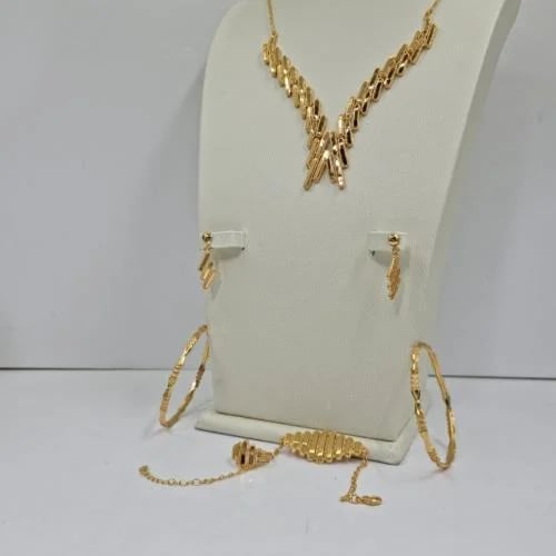 طقم سحر الجاذبية