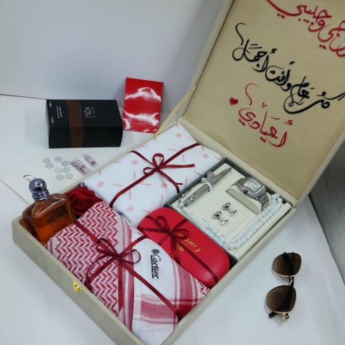 هدية رجالية فخمة - بوكس رجالي كارتير