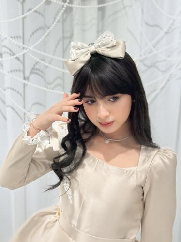 فيونكه دانتيلا قولد