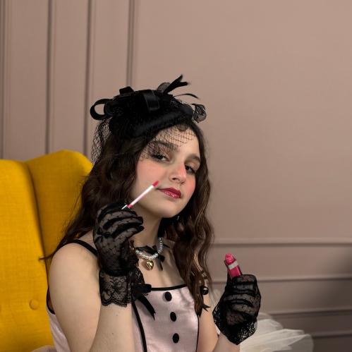 قلفزات باللون الاسود