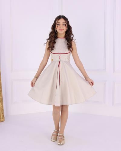 فستان السن المحير بللون بيج وعودي