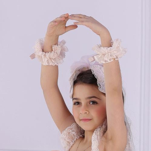 اكسسوار يد من خامه الدانتيل