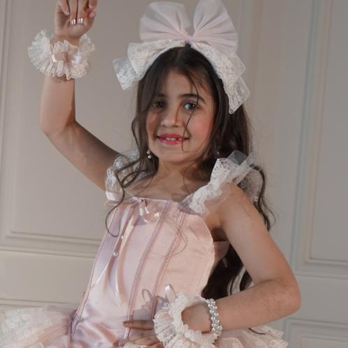 طوق شعر دانتيل