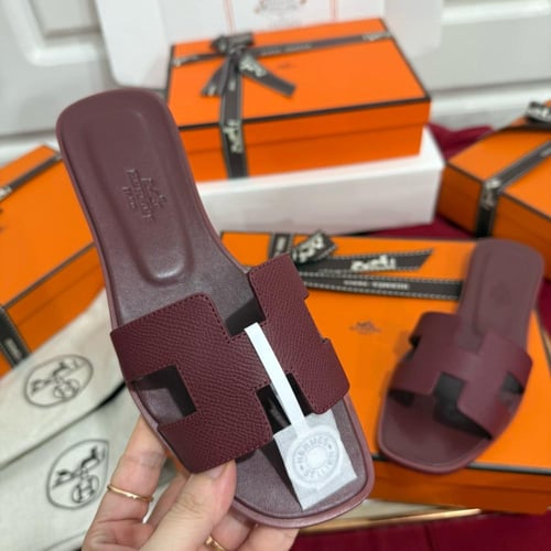 Oran sandal
