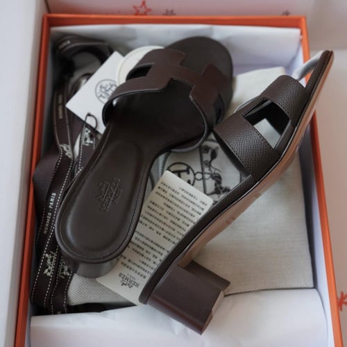 Oasis sandal