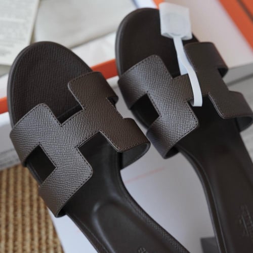 Oasis sandal