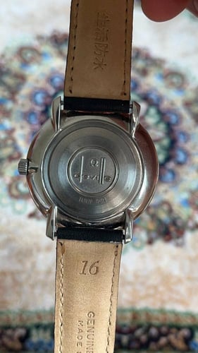 ساعة - اوميغا دي فيل