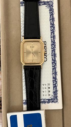 ساعة سيكو - مربع