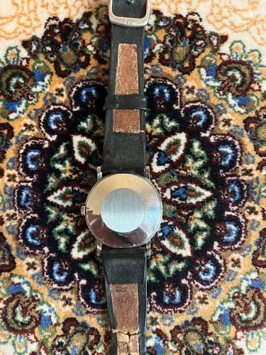 ساعة - اوميغا دي فيل