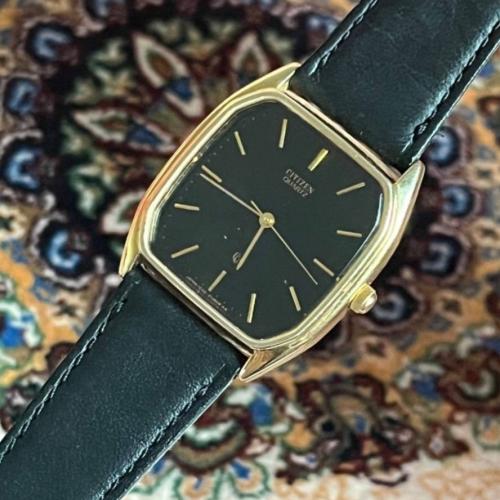 ساعة سيتيزين - فتتج مربع