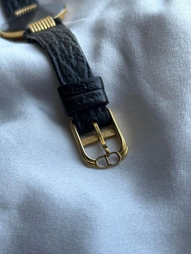 ساعة ديور black moon