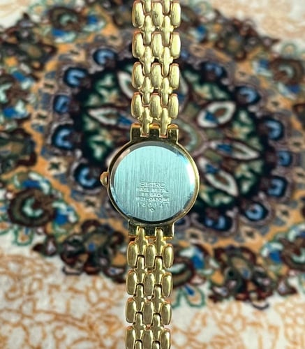 ساعة سيكو - نسائي