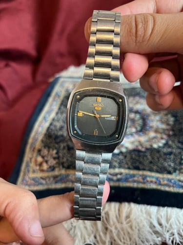 ساعة سيكو اصدار عربي- فنتج