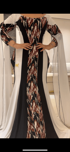 فستان سترتش ناعم بأكمام شيفون طويلة