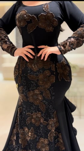 فستان سترتش كريب وردات مخمل