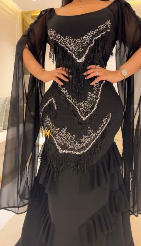 فستان سهره بقماش سترتش كريب بتطريز وهدب