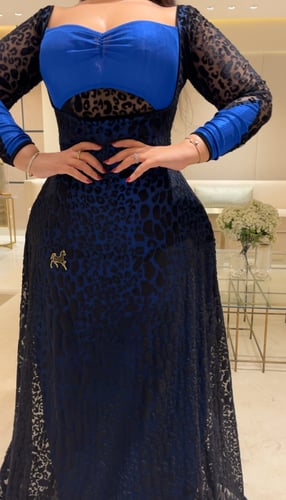 فستان سترتش مع تل مخمل