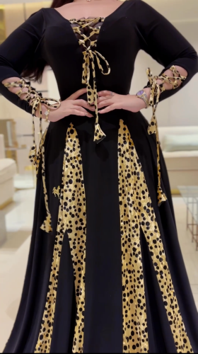 فستان سترتش مع مخمل بيج منقط