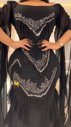 فستان سهره بقماش سترتش كريب بتطريز وهدب