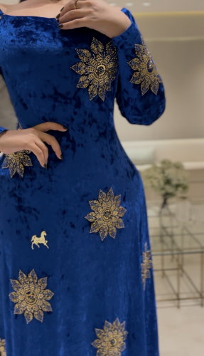فستان مخمل سترتش شك