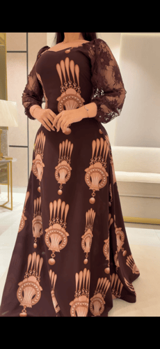 فستان كلوش حرير بودره