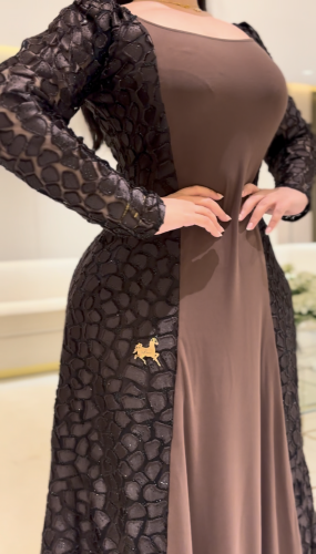 فستان سترتش مع تل بني