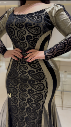 فستان سترتش مع تل مخمل