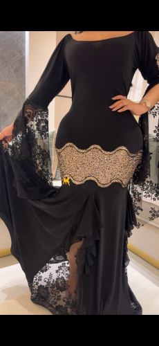 فستان سترتش خفيف بأكمام دانتيل