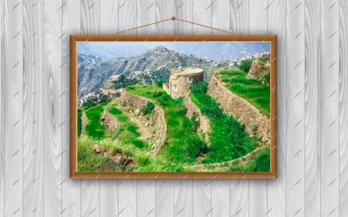 منظر للمدرجات الزراعية في قرية الشعفة