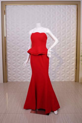 فستان سهرة بلون أحمر