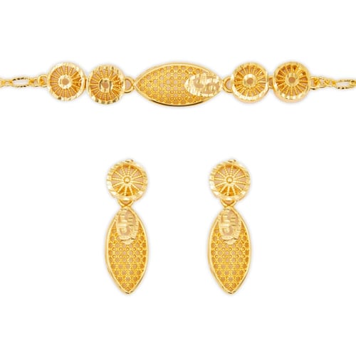 طقم أوراق شجرة الصنوبر