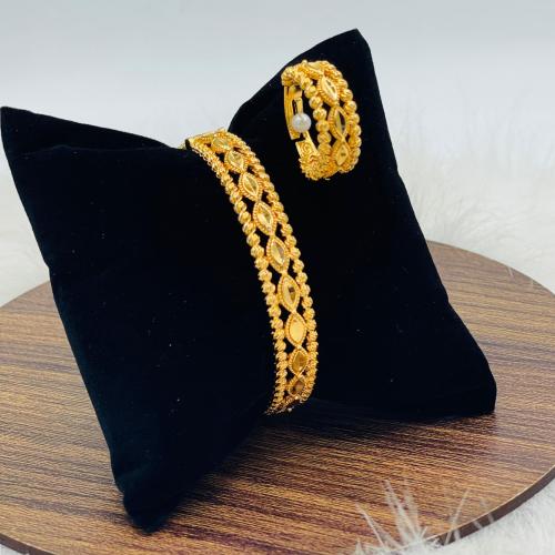 اساور مع خاتم