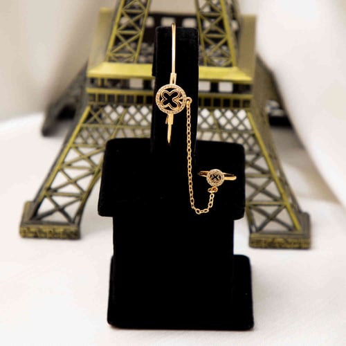 طقم الزهور للأطفال