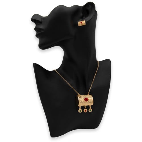 طقم انيق احمر